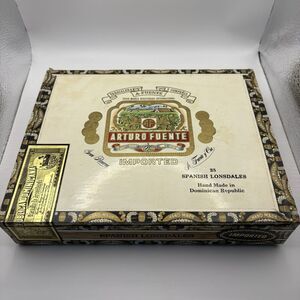 ARTURO FUENTE Spanish Lonsdale Wood Cigar Box Dominican Republic Empty Crafts